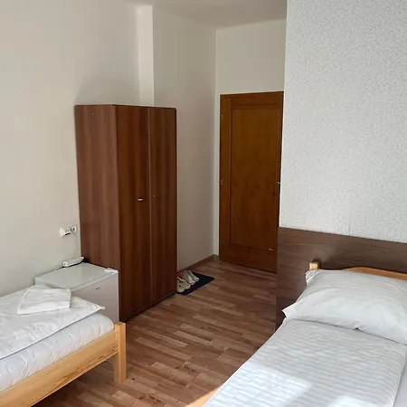 Penzion Znojmo 3* ズノイモ